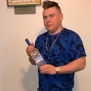 Meet your Posher, Chad